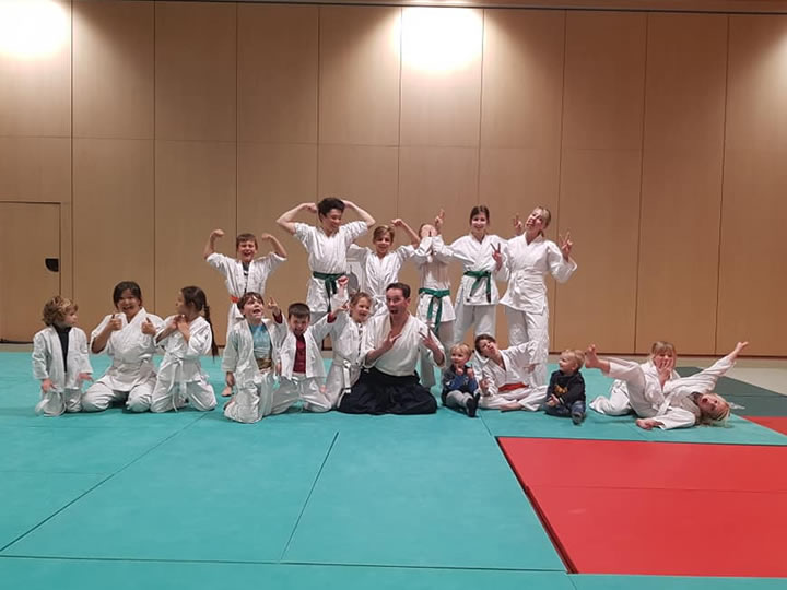  aikido enfants pre adolescents  Bormes Lavandou Var